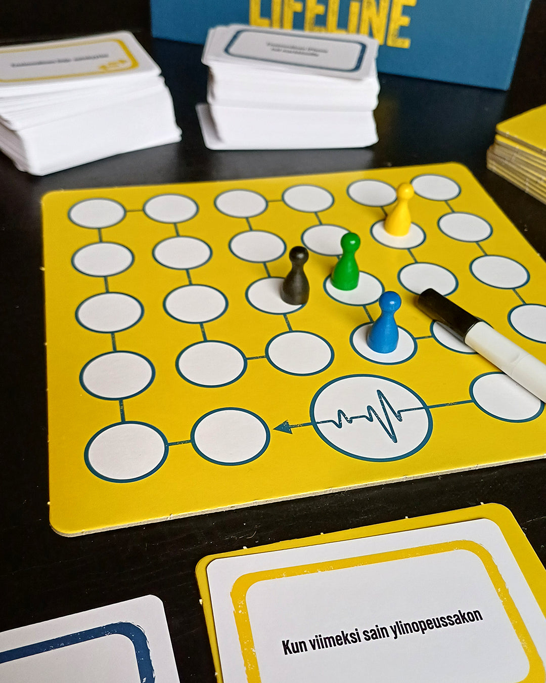 Tactic Board Game: Lifeline 61236T