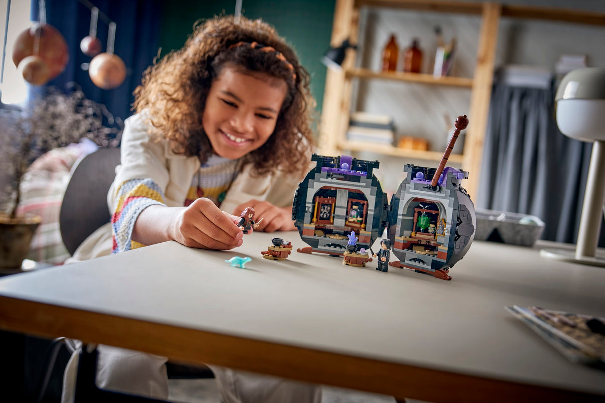 LEGO Harry Potter Cauldron: Secret Potions Classroom 76464L