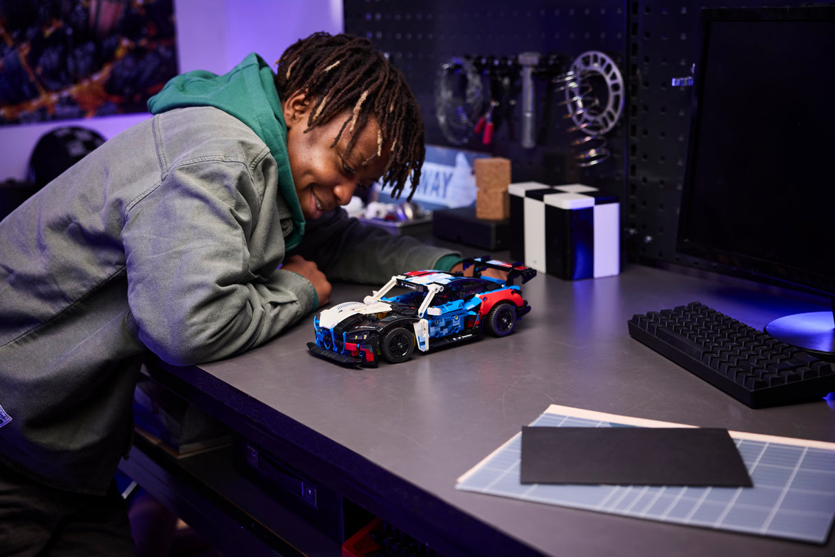 LEGO Technic BMW M4 GT3 EVO Race Car 42226L