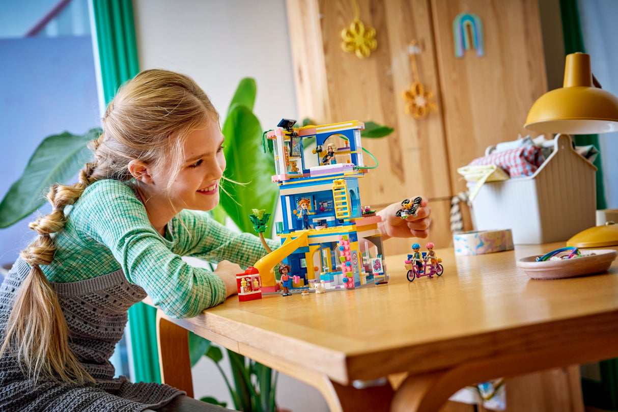 LEGO Friends Heartlake City Friends Club House 42689L