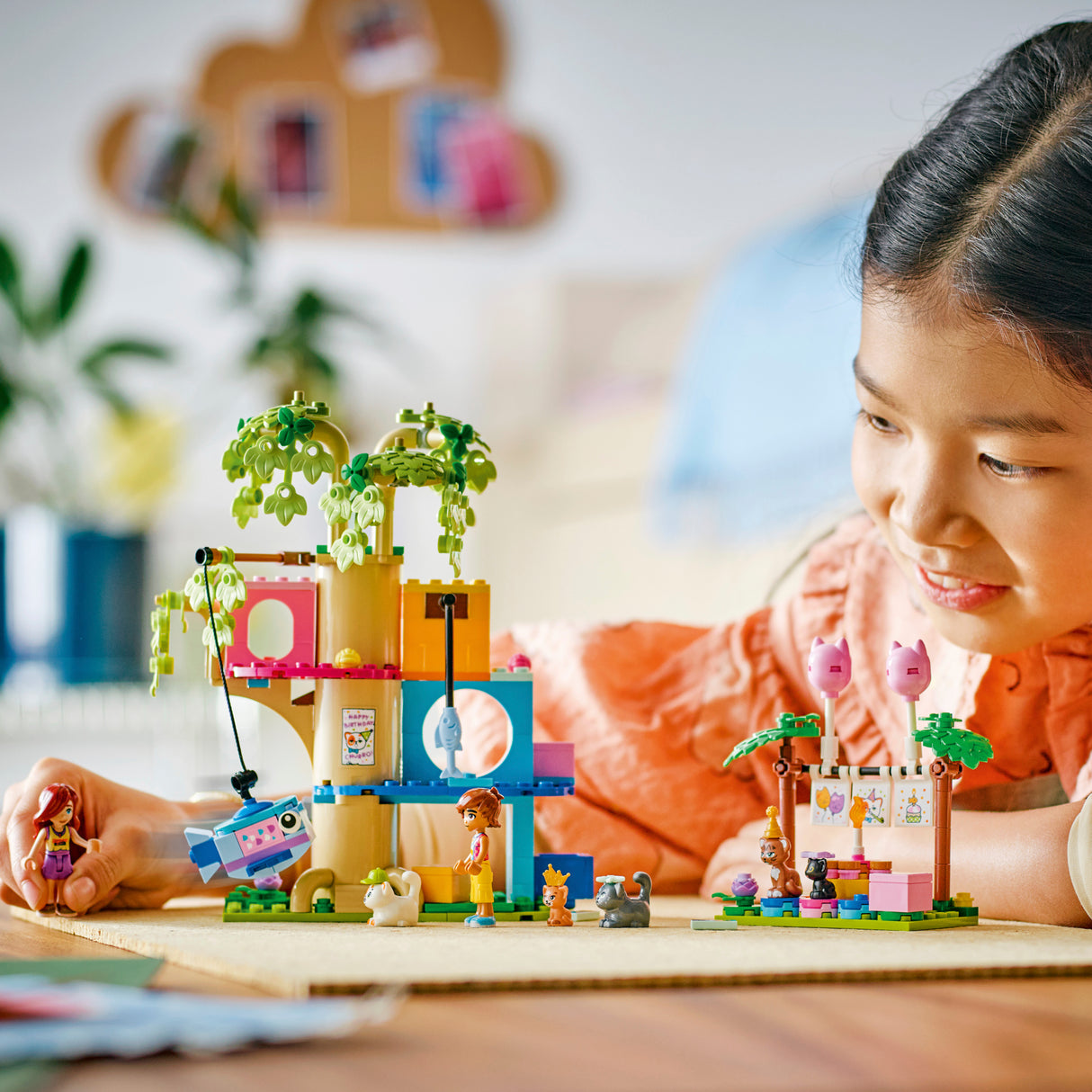 LEGO Friends Cat Birthday Party & Tree House 42666L
