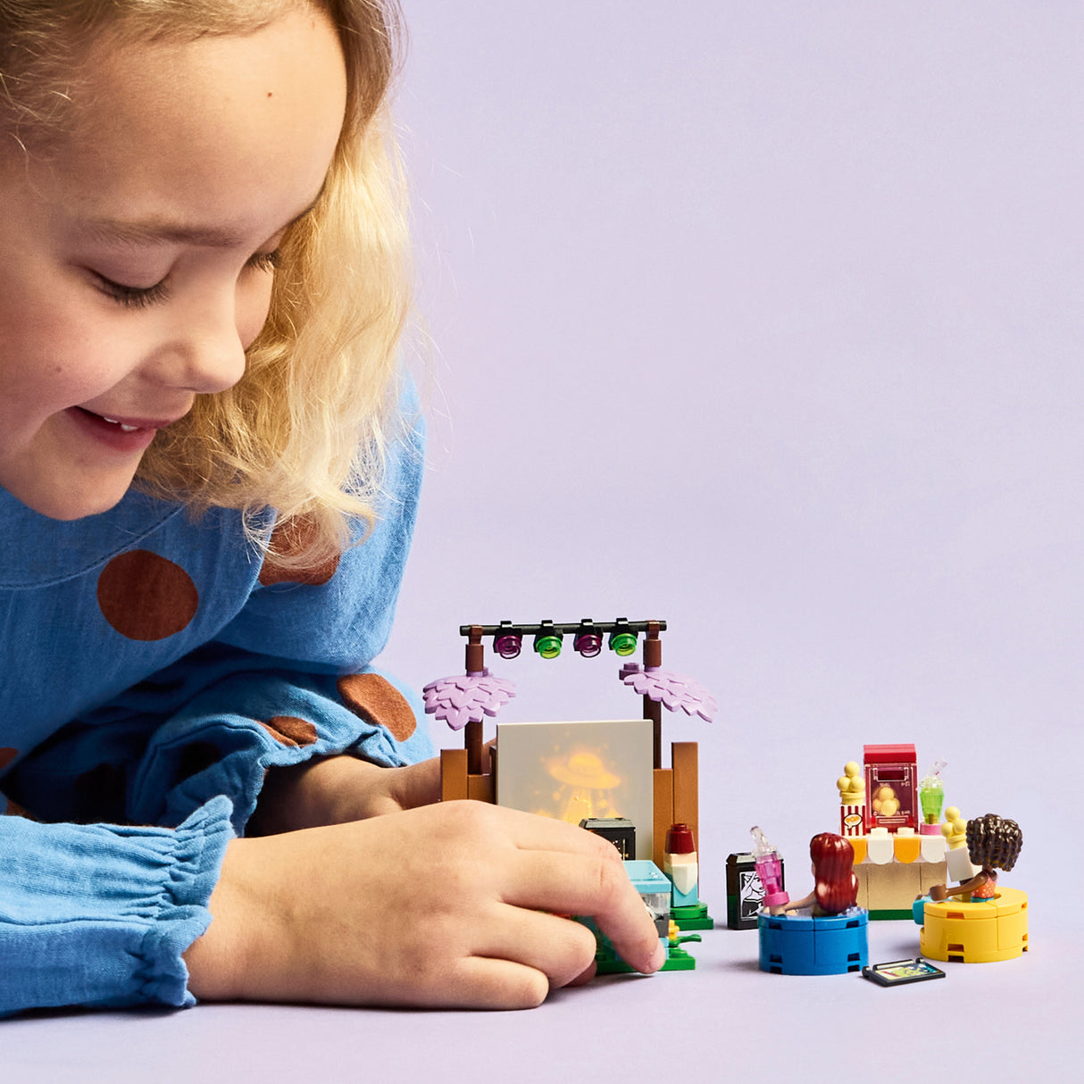 LEGO Friends Friendship Movie Night 42642L