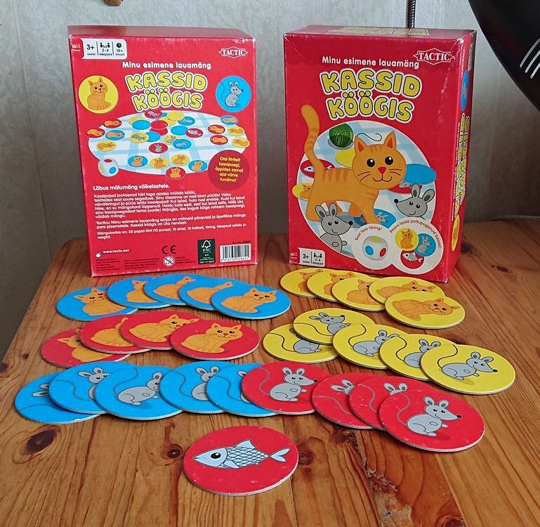 Tactic Board Game Cats in the Kitchen 52662T